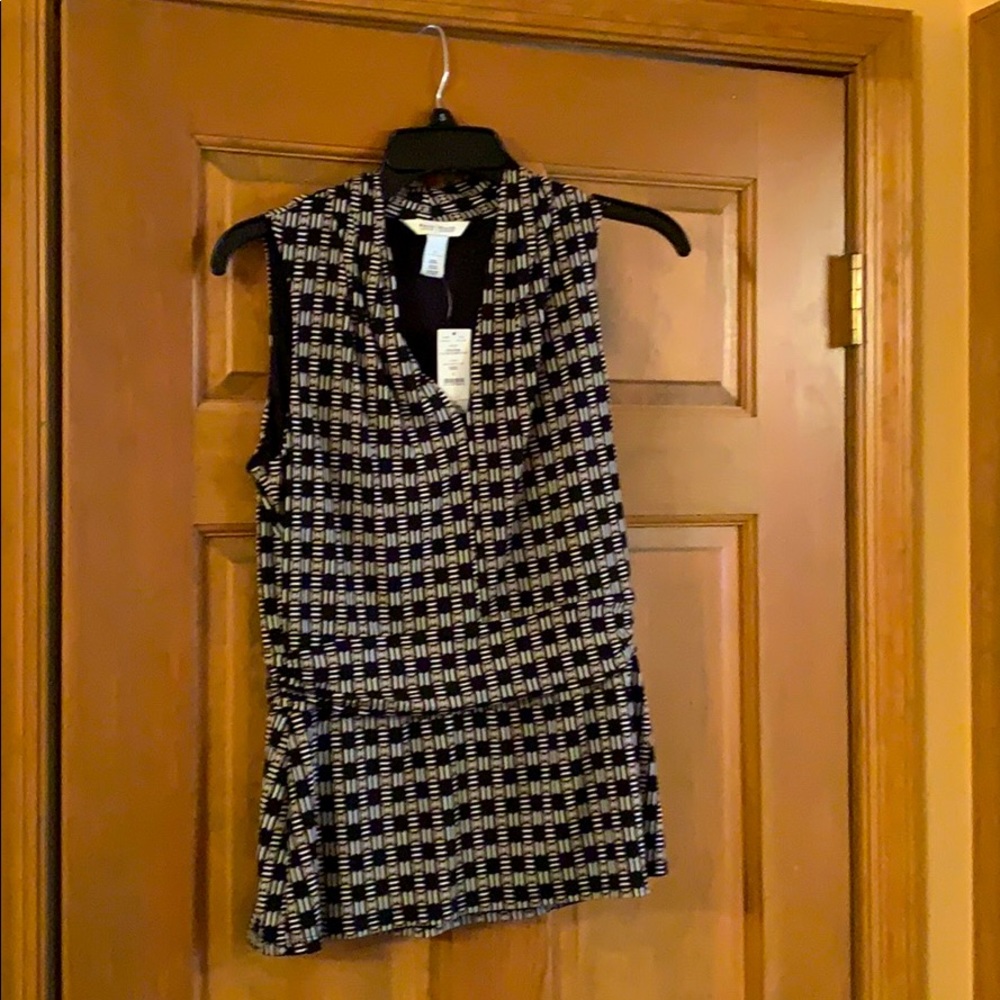 White house black market top never worn